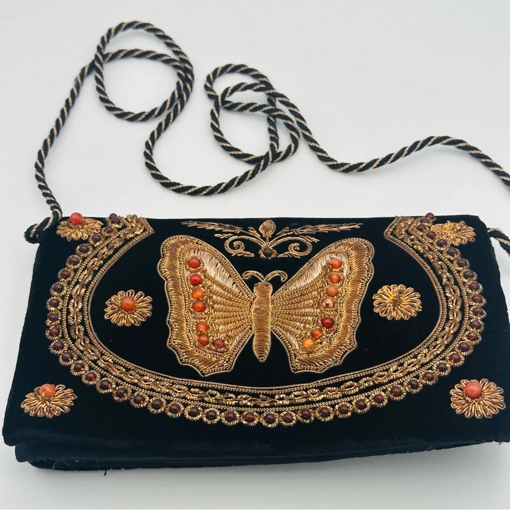 Maharani Embroidered Black and Gold Clutch Velvet Bag - Picture 3 of 13
